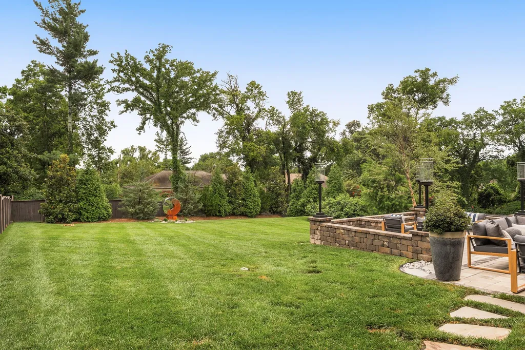 3718 Woodlawn Drive Nashville TN 37215