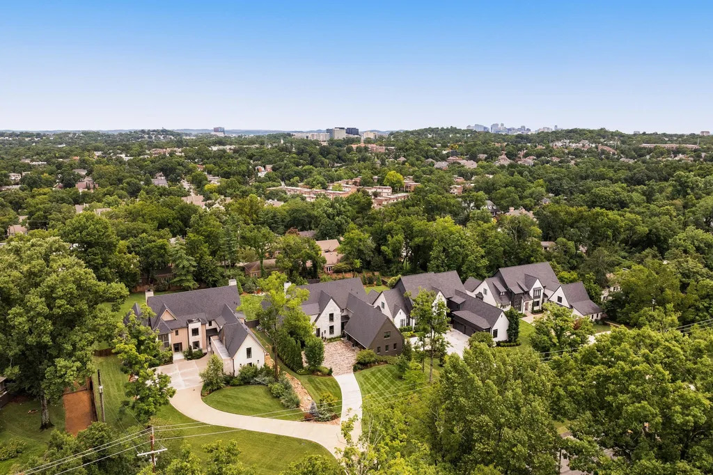 3718 Woodlawn Drive Nashville TN 37215