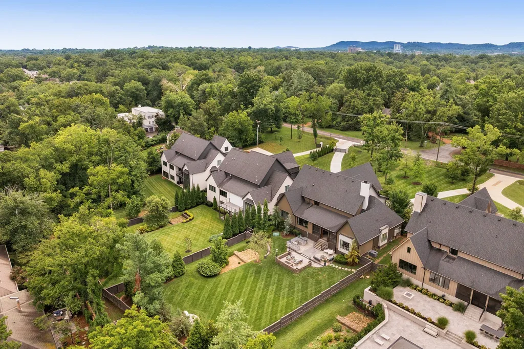3718 Woodlawn Drive Nashville TN 37215
