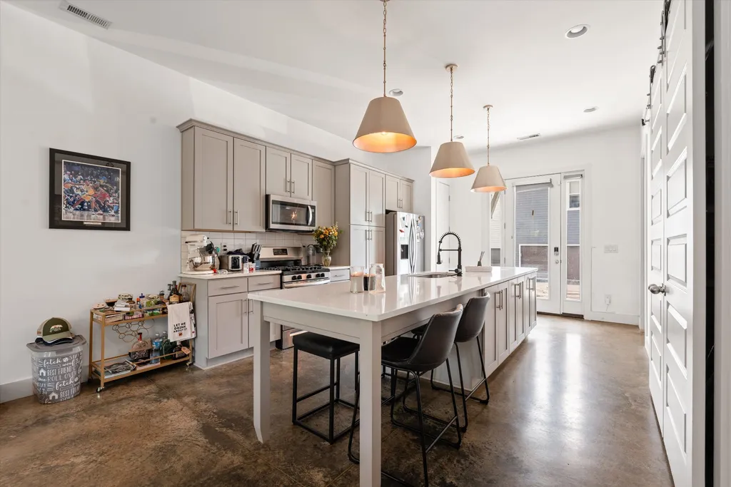 672 James Avenue Nashville TN 37209