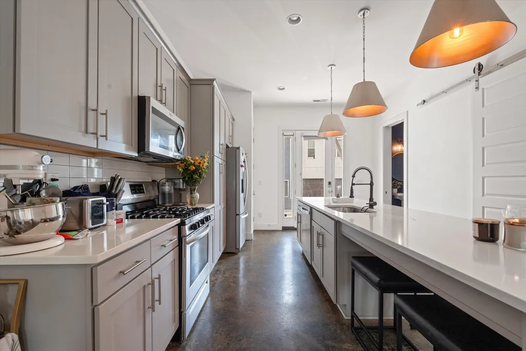 672 James Avenue Nashville TN 37209
