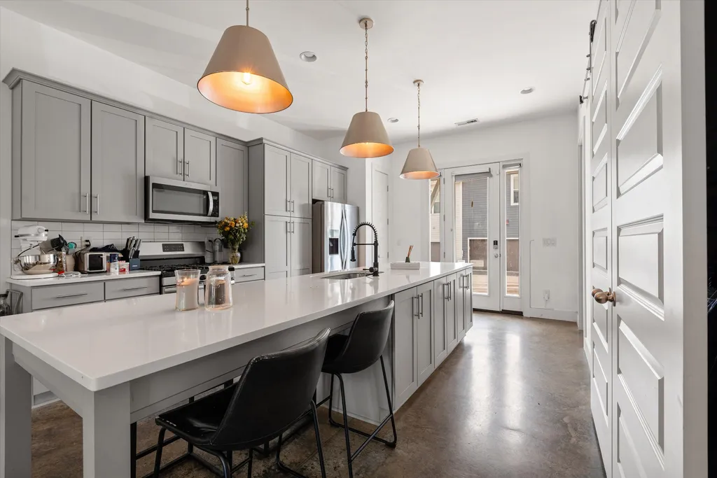 672 James Avenue Nashville TN 37209