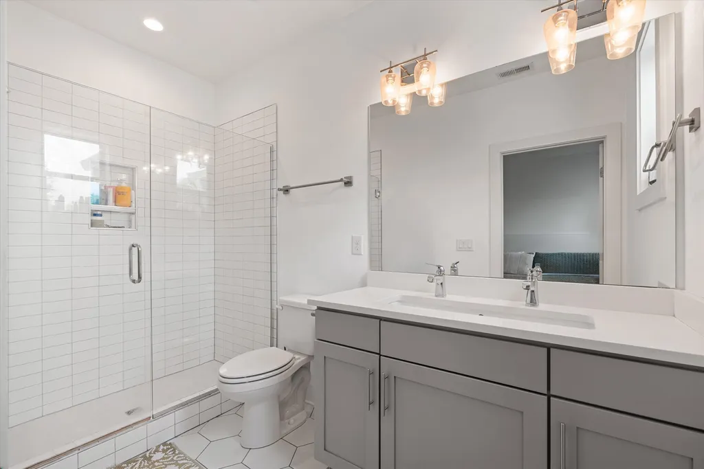 672 James Avenue Nashville TN 37209