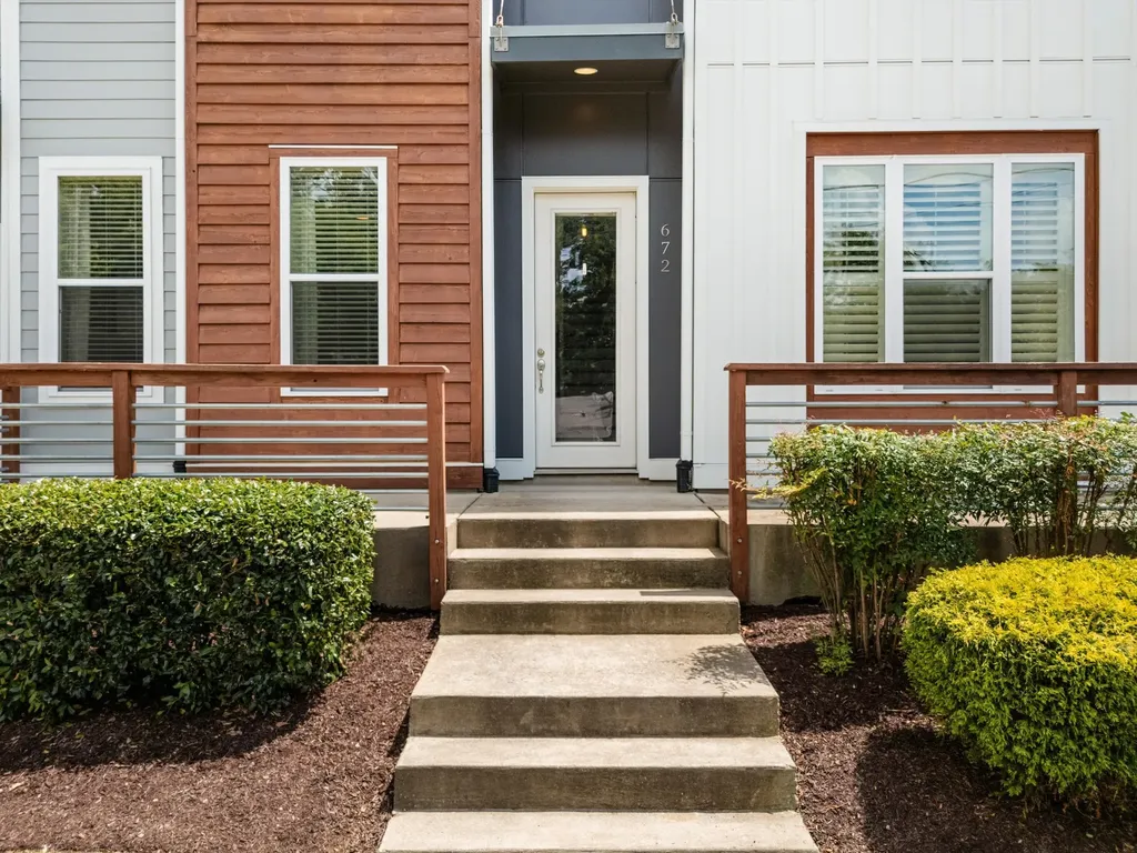 672 James Avenue Nashville TN 37209