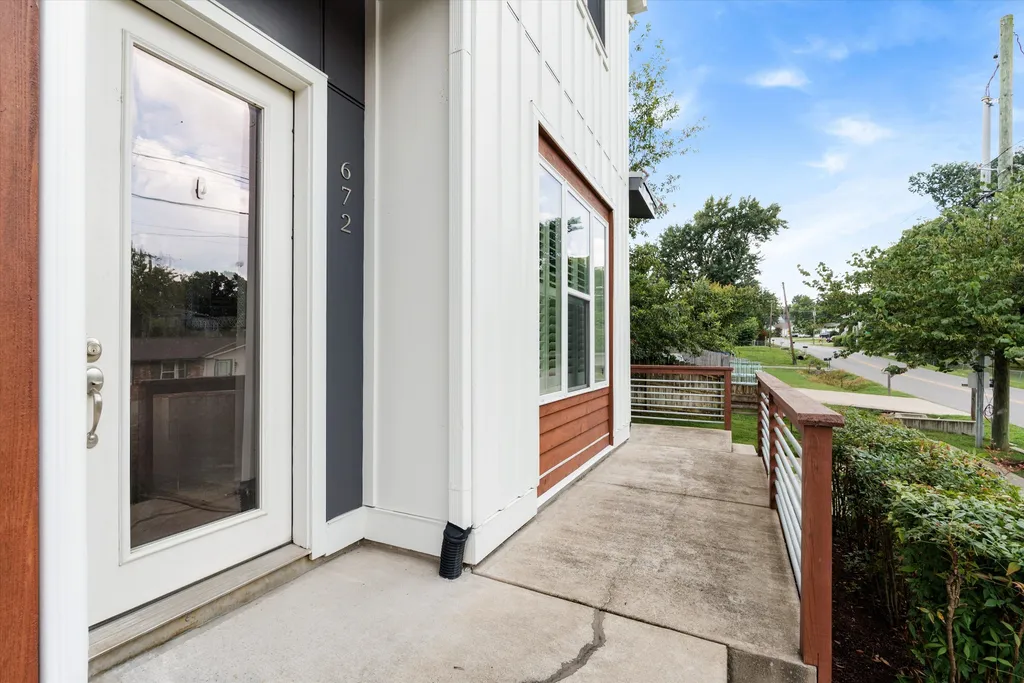 672 James Avenue Nashville TN 37209