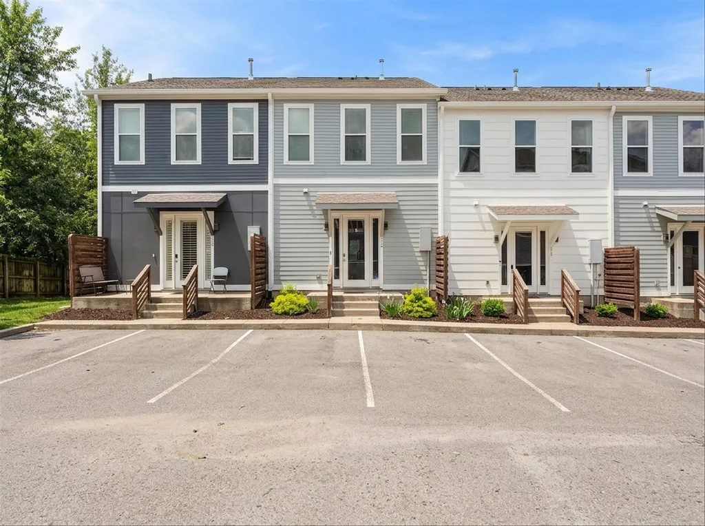 672 James Avenue Nashville TN 37209