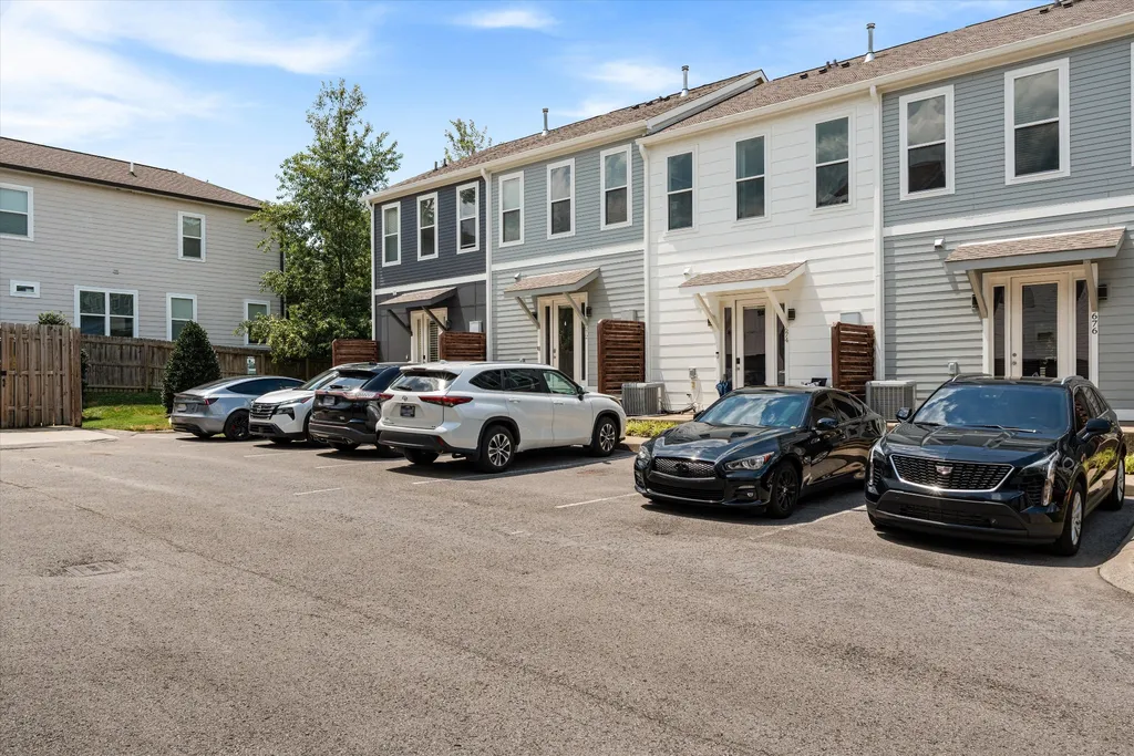 672 James Avenue Nashville TN 37209