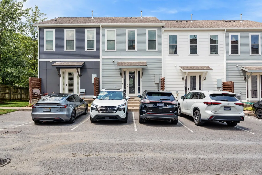 672 James Avenue Nashville TN 37209