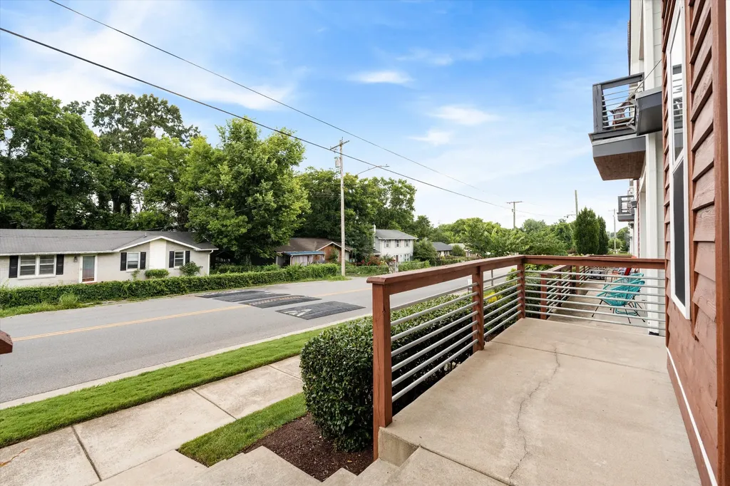 672 James Avenue Nashville TN 37209