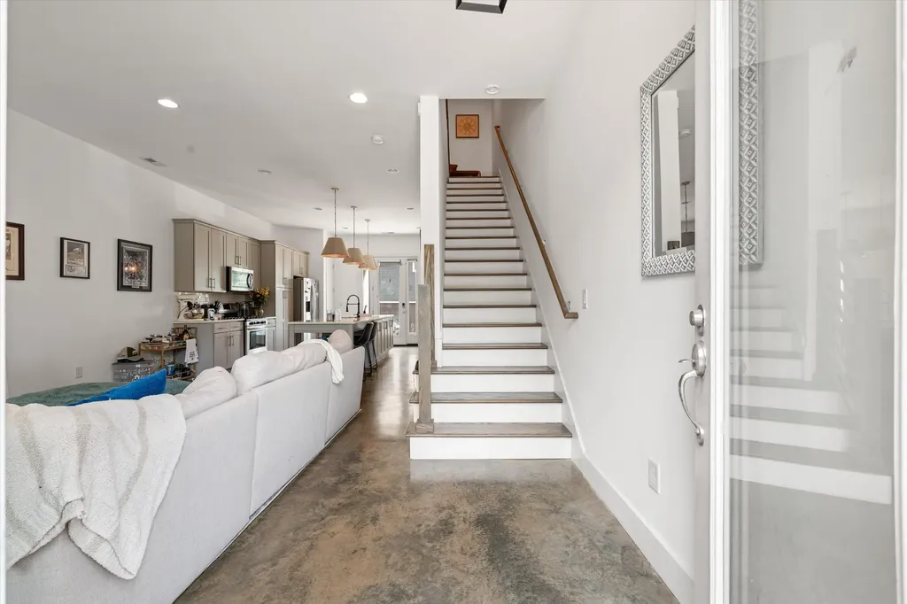 672 James Avenue Nashville TN 37209