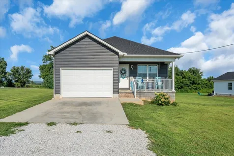 3366 Oak Grove Road Decherd TN 37324