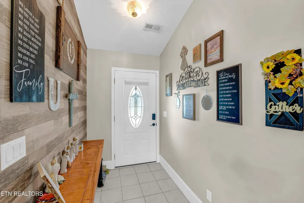 541 Sandy Springs Road Maryville TN 37803