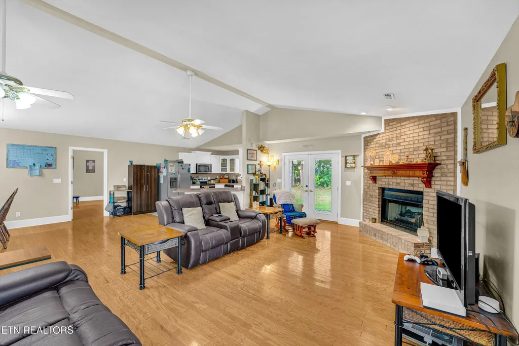 541 Sandy Springs Road Maryville TN 37803