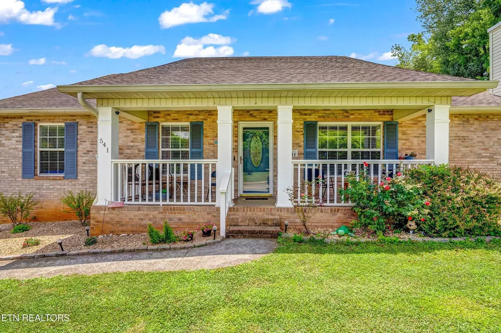 541 Sandy Springs Road Maryville TN 37803