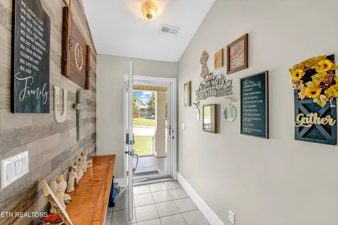 541 Sandy Springs Road Maryville TN 37803