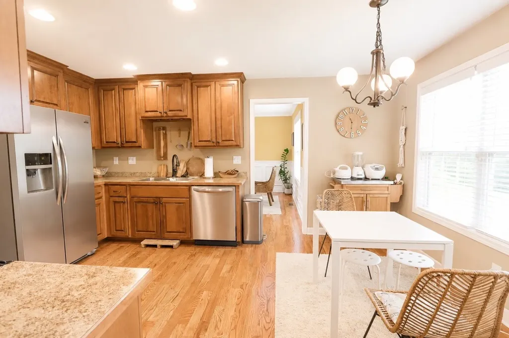 101 Brook Hollow Court Bon Aqua TN 37025