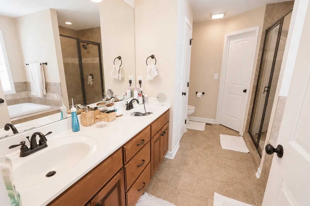 101 Brook Hollow Court Bon Aqua TN 37025