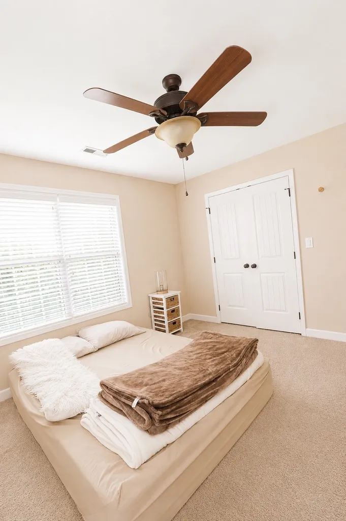101 Brook Hollow Court Bon Aqua TN 37025