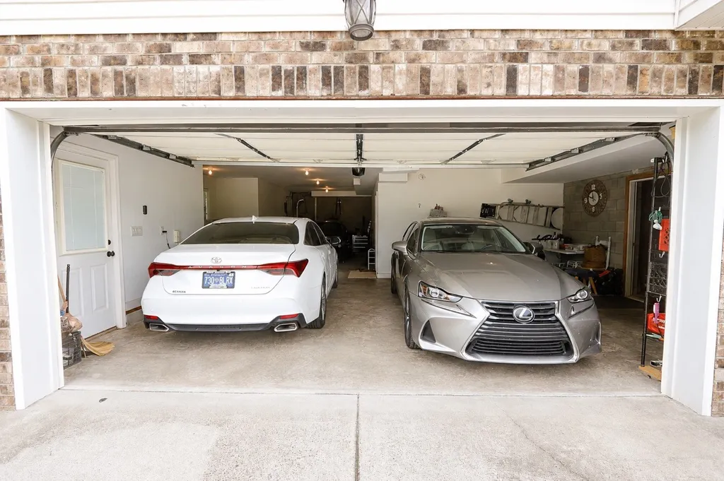 101 Brook Hollow Court Bon Aqua TN 37025