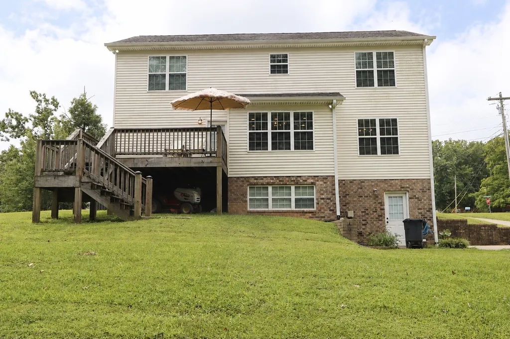 101 Brook Hollow Court Bon Aqua TN 37025