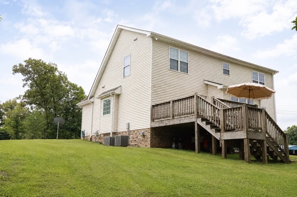 101 Brook Hollow Court Bon Aqua TN 37025
