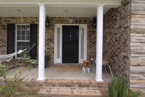 101 Brook Hollow Court Bon Aqua TN 37025