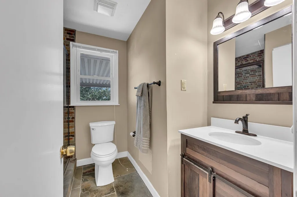 5122 Edmondson Pike Nashville TN 37211