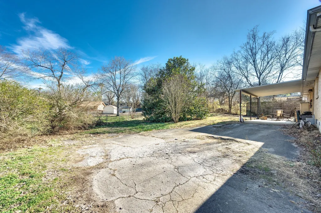 5122 Edmondson Pike Nashville TN 37211