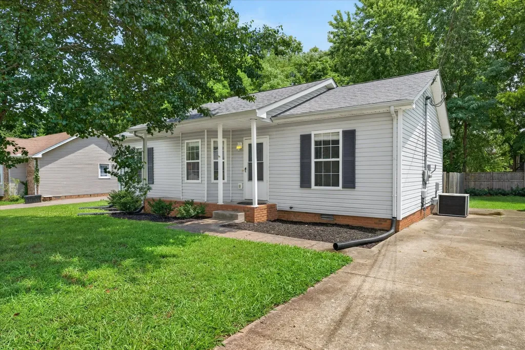 2831 Teakwood Drive Clarksville TN 37040