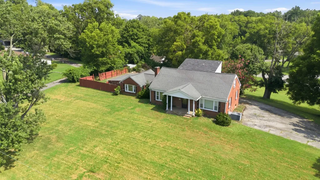 729 Greymont Drive Nashville TN 37217