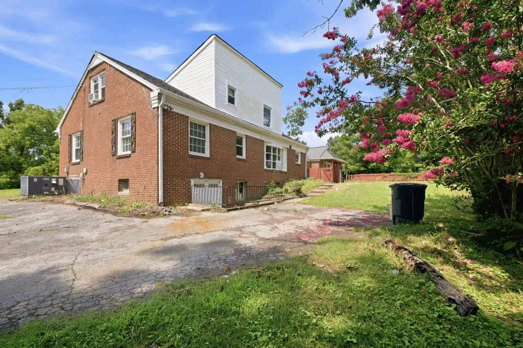 729 Greymont Drive Nashville TN 37217