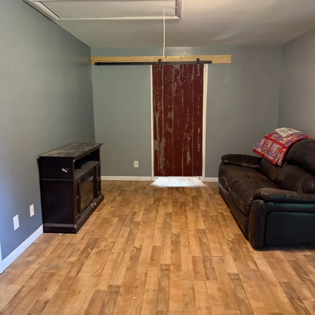 2625 Wartrace Highway Whitleyville TN 38588