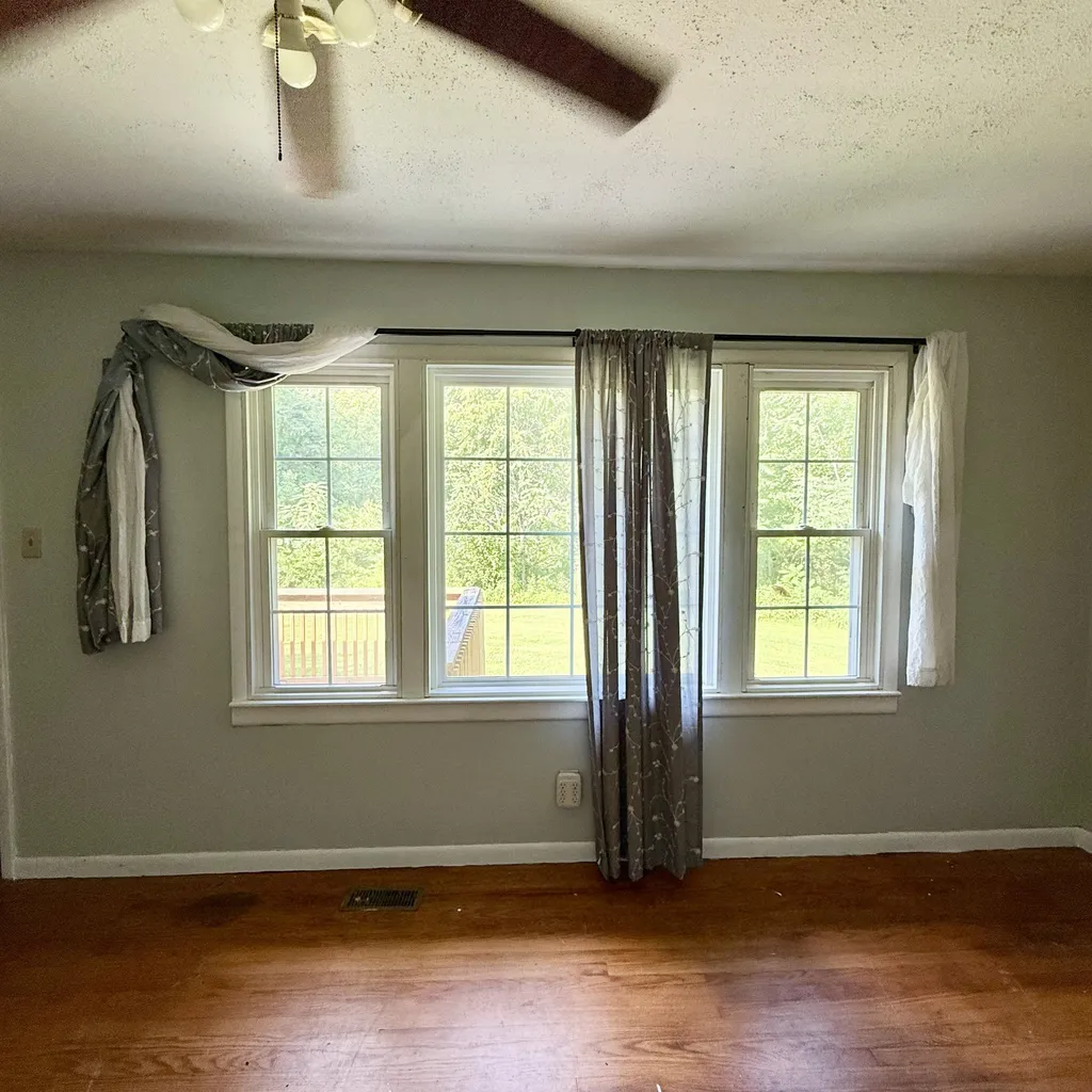 2625 Wartrace Highway Whitleyville TN 38588