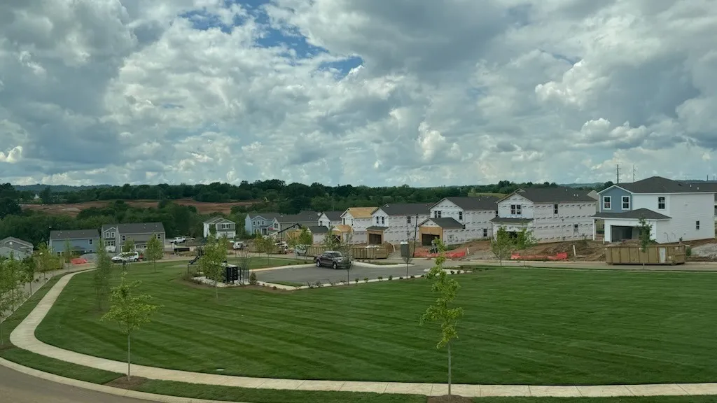 3274 Barrel Oak Pass Columbia TN 38401