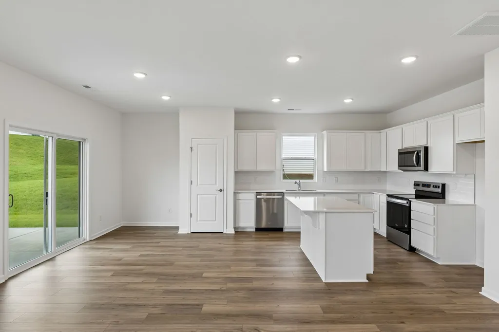 3274 Barrel Oak Pass Columbia TN 38401