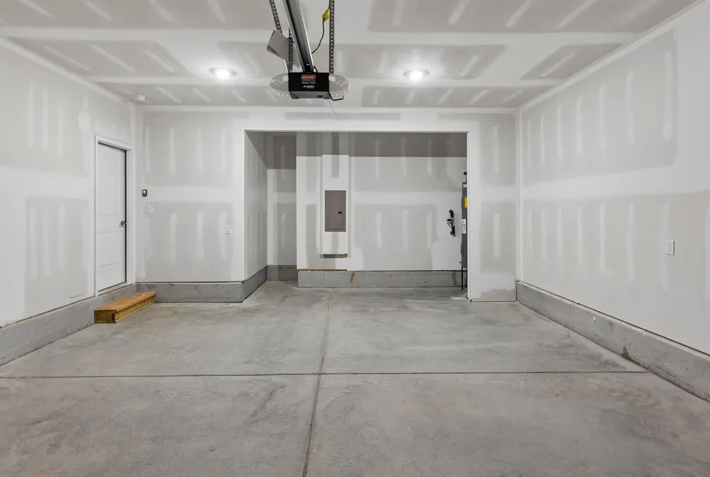 3274 Barrel Oak Pass Columbia TN 38401