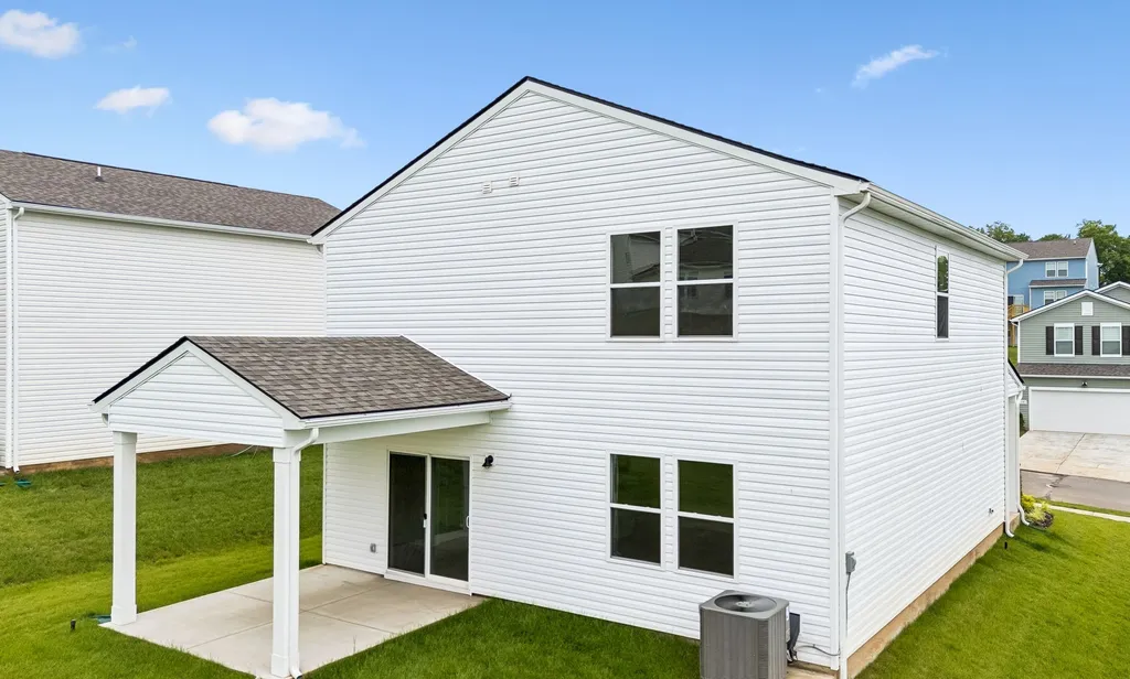 3274 Barrel Oak Pass Columbia TN 38401