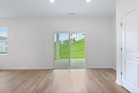 3274 Barrel Oak Pass Columbia TN 38401