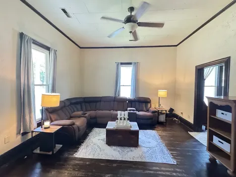 4139 Hampshire Pike Hampshire TN 38461