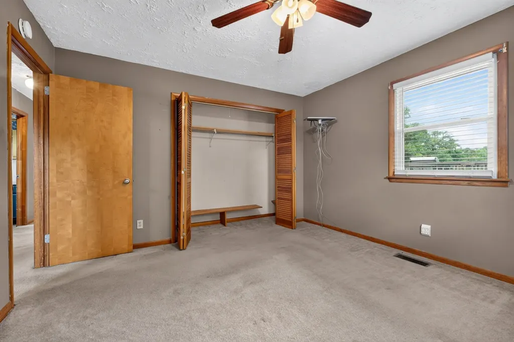 1201 Earl Avenue Smithville TN 37166