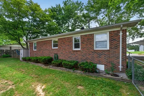 1201 Earl Avenue Smithville TN 37166