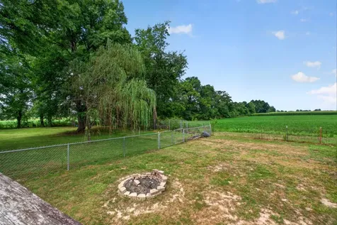 1201 Earl Avenue Smithville TN 37166