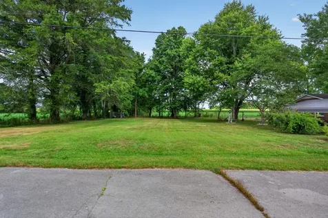 1201 Earl Avenue Smithville TN 37166