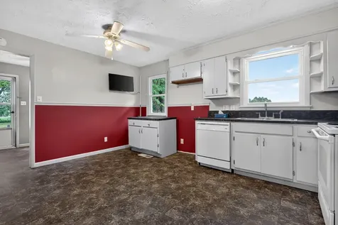 1201 Earl Avenue Smithville TN 37166