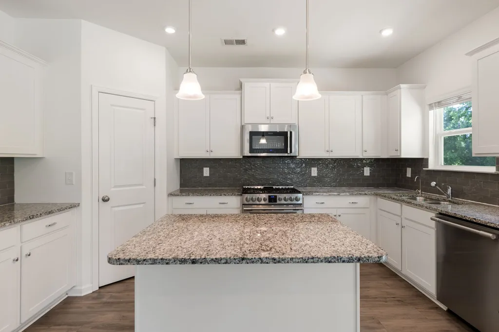 542 Morgan Meadows Way Columbia TN 38401