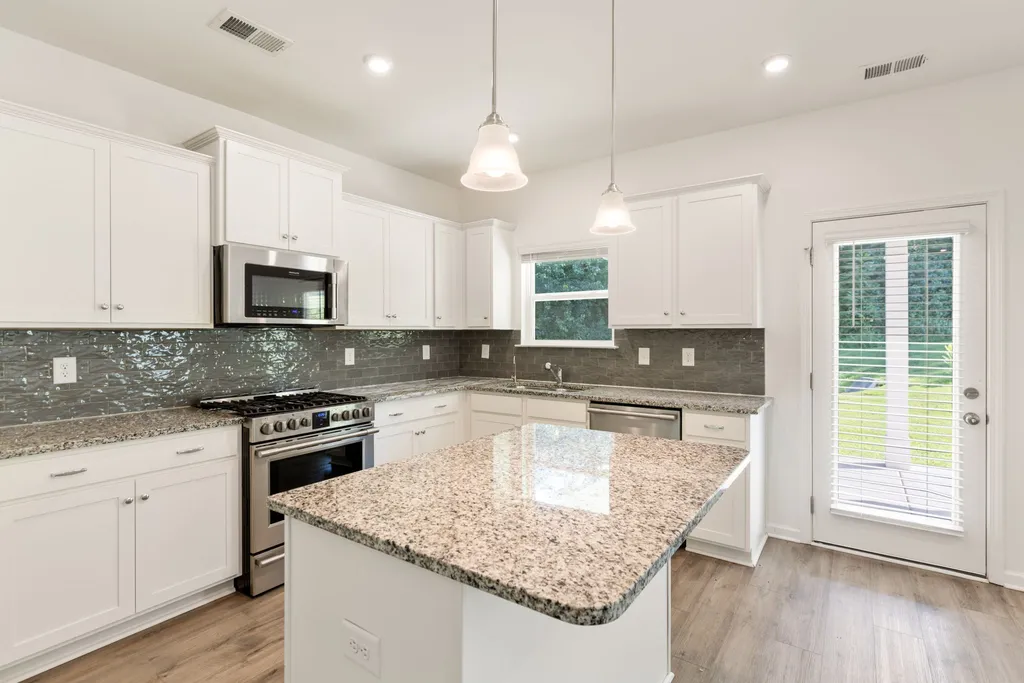 542 Morgan Meadows Way Columbia TN 38401