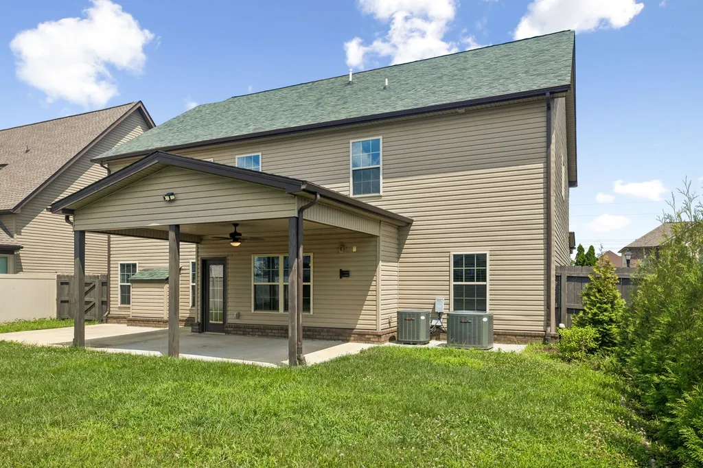 1434 Millet Drive Clarksville TN 37040