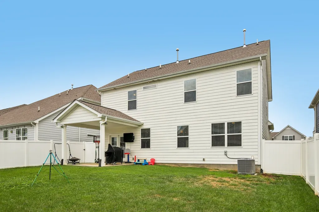 5627 Heirloom Drive Murfreesboro TN 37129