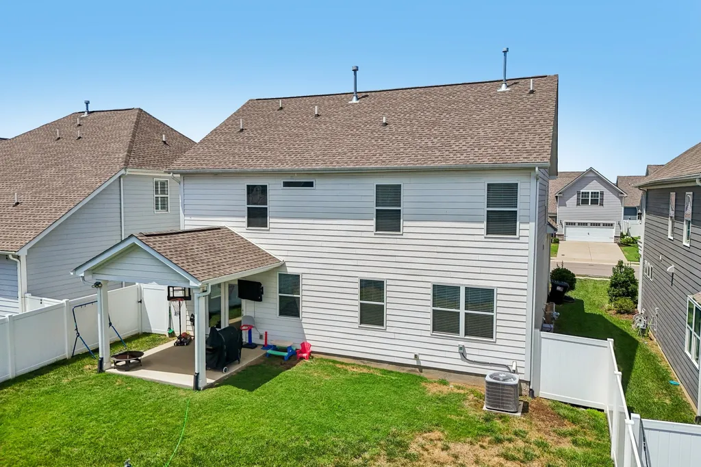 5627 Heirloom Drive Murfreesboro TN 37129