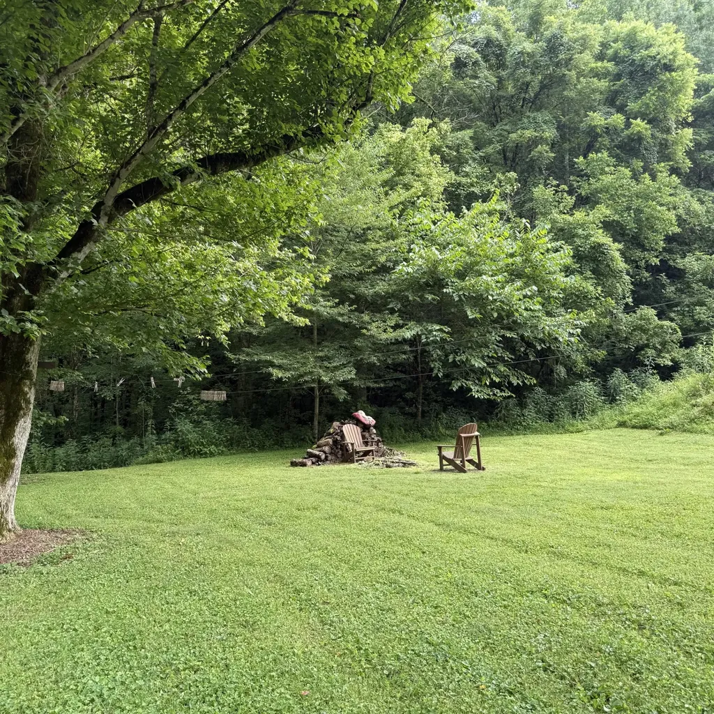 2625 Wartrace Highway Pleasant Shade TN 37145